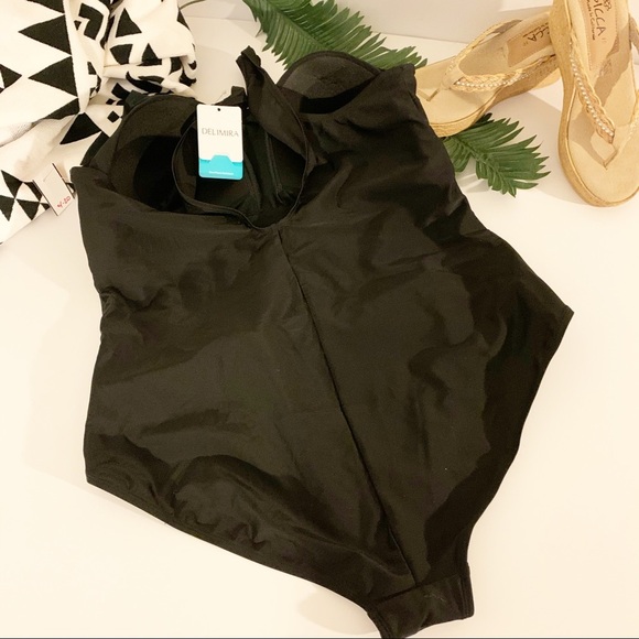 - Delimira Plus Black Tank Rouched One Piece Plus 22 - Picture 6 of 6